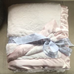 Giraffe At Home Luxe Faux Fur Throw